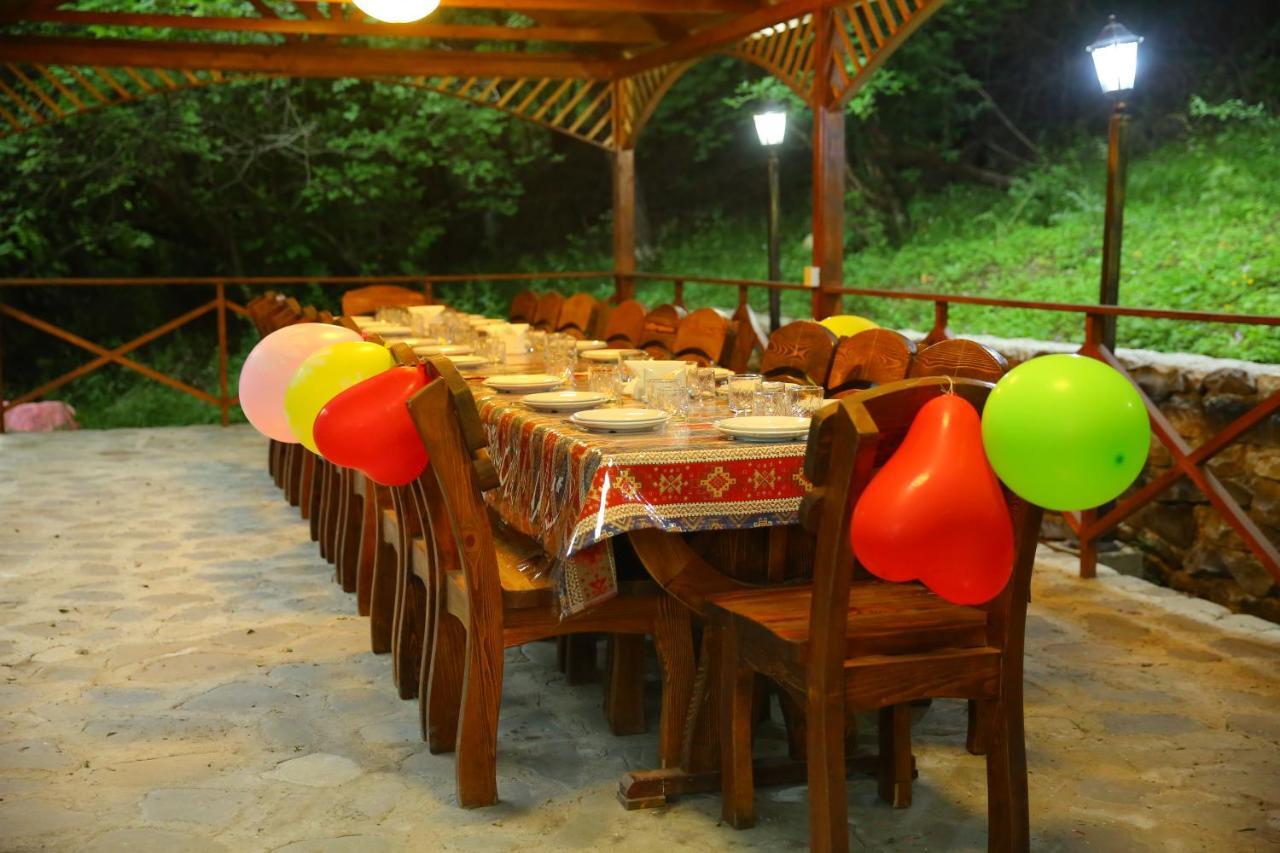 Quba Ugur Hotel Exterior photo